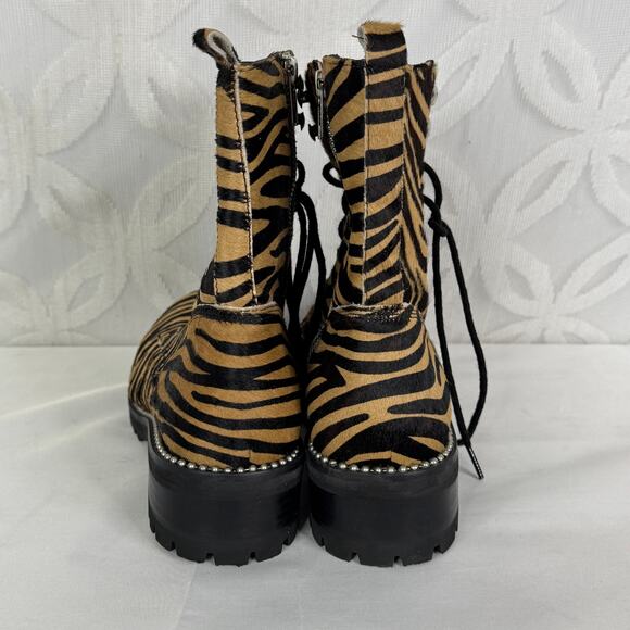 Aqua Tiger Print Jax Studded Hiker Combat Boots Lace Up Calf Hair Boho Gypsy 9.5 - Picture 3 of 7
